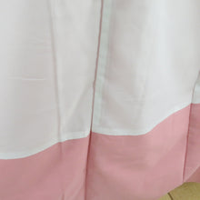 画像をギャラリービューアに読み込む, 色無地 袷 バチ衿 桃色 花車地紋 洗える ポリエステル 紋なし カジュアル 仕立て上がり着物 身丈158cm