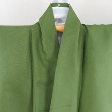 Load image into Gallery viewer, 色無地 袷 広衿 緑色 洗える ポリエステル 紋なし カジュアル 仕立て上がり着物 身丈164cm