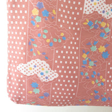 画像をギャラリービューアに読み込む, 小紋 梅に紅葉柄 薄赤色 袷 広衿 ポリエステル 洗える着物 仕立て上がり カジュアル 身丈164cm