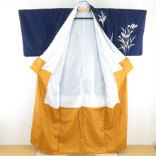 Load image into Gallery viewer, 付下げ 薄に女郎花と蝶々柄 紫色 袷 広衿 ポリエステル 洗える着物 紋なし 仕立て上がり 身丈156cm