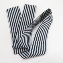 画像をギャラリービューアに読み込む, 袴 男児用 行燈袴 ・懐剣 ・お守り・角帯 4点セット ポリエステル 縞 黒色 灰色 袴紐下56cm 七五三 3歳 5歳 キッズ 男の子 ボーイズ