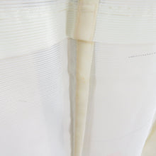 Load image into Gallery viewer, 夏着物 小紋 草花文様 クリーム色 単衣 広衿 絽 ポリエステル 洗える着物 夏用 仕立て上がり 身丈162cm