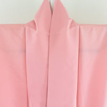 Load image into Gallery viewer, 夏着物 色無地 斜め格子絽地 広衿 正絹 桃色 紋なし 夏用 仕立て上がり 身丈160cm