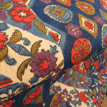 Load image into Gallery viewer, 小紋 裂取り柄 紺色 袷 バチ衿 ポリエステル 洗える着物 仕立て上がり カジュアル 身丈159cm