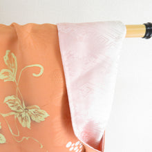 Load image into Gallery viewer, 小紋 葡萄唐草文様 袷 広衿 橙色 正絹 仕立て上がり カジュアル着物 身丈159cm