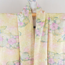 Load image into Gallery viewer, 小紋 紫陽花文様 暈し 袷 広衿 黄色 正絹 仕立て上がり カジュアル着物 身丈158cm