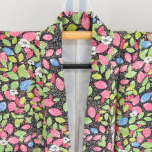 Load image into Gallery viewer, 小紋 椿文様 たたき染め 袷 バチ衿 黒色 正絹 仕立て上がり カジュアル着物 身丈161cm