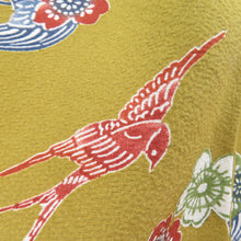 Load image into Gallery viewer, 小紋 型染 桜に菊文様 袷 広衿 緑茶色 正絹 仕立て上がり カジュアル着物 身丈170cm