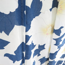 Load image into Gallery viewer, 浴衣 ポリエステル100％ ハイビスカス柄 夏用 白色 レディースゆかた 夏祭り 花火大会 身丈163cm