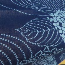 Load image into Gallery viewer, 浴衣 紫陽花文様 女性用ゆかた 紺色 木綿 夏物 レディース 仕立て上がり 夏祭り 身丈155cm