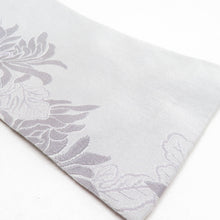 Load image into Gallery viewer, 半幅帯 ポリエステル 乱菊柄 灰色 紫色 洗える 半巾帯 着物帯 長さ390cm