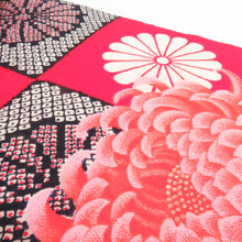 Load image into Gallery viewer, 半幅帯 ウールモス 市松に菊柄 朱色 レトロ 半巾帯 着物帯 長さ352cm