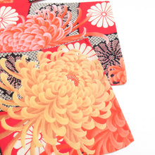 Load image into Gallery viewer, 半幅帯 ウールモス 市松に菊柄 朱色 レトロ 半巾帯 着物帯 長さ352cm