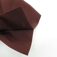 Load image into Gallery viewer, 名古屋帯 正絹 茶色ｘ朱色 孔雀文様 お太鼓柄 塩瀬 駒刺繍 仕立て上がり カジュアル帯 着物帯 長さ360cm
