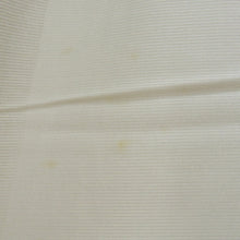 Load image into Gallery viewer, 訪問着 夏着物 絽 広衿 楓文様 正絹 薄カーキ色ｘサーモンピンク色ｘ黄緑 銀糸刺繍入り パステル系 一つ紋 四つ目菱紋 仕立て上がり 身丈159cm