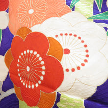Load image into Gallery viewer, 振袖 紫×緑×赤×白×ゴールド 金彩 金コマ刺繍 笹 梅 箔入り 正絹 袷 広衿 成人式 仕立て上がり 身丈160.7cm