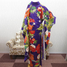 Load image into Gallery viewer, 振袖 紫×緑×赤×白×ゴールド 金彩 金コマ刺繍 笹 梅 箔入り 正絹 袷 広衿 成人式 仕立て上がり 身丈160.7cm