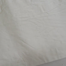 Load image into Gallery viewer, 袋帯 正絹 クリーム色ｘ白色 パステル系 梅に御所車 礼装用 金糸 六通柄 フォーマル向け 着物帯 長さ426cm