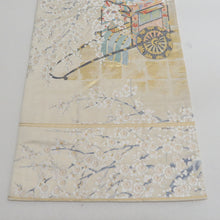 Load image into Gallery viewer, 袋帯 正絹 クリーム色ｘ白色 パステル系 梅に御所車 礼装用 金糸 六通柄 フォーマル向け 着物帯 長さ426cm
