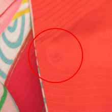 Load image into Gallery viewer, 子供着物 アンティーク 昔 薄ピンク 多色 波 霞 丸に葉と観世水 箔散らし 女児用 四つ身 レトロ きもの リメイク用 身丈115cm 難あり