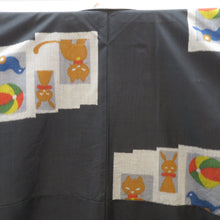 Load image into Gallery viewer, 小紋 銘仙柄 黒地 玩具柄 おもちゃ柄 袷 広衿 正絹 昔きもの風 レトロモダン 明治・大正ロマン 和洋ミックス シルク生地 リメイク 紙風船 猫 兎 鳥 身丈159.5cm