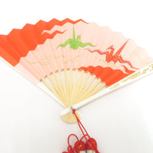 Load image into Gallery viewer, 子供着物 女児 筥迫セット 髪飾り付き 赤×金 毬柄 女の子用 中寸サイズ 七五三 はこせこ 作り帯 結び帯 キッズ 手まり