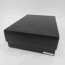 Load image into Gallery viewer, 草履 遊禅庵 はなのしのぶ S～Mサイズ相当 約23cm適応 花模様 黒色ｘ紫色ｘクリーム色 カジュアル レディース 女性 履物