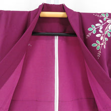 Load image into Gallery viewer, 付下げ 単衣 ポリエステル 小豆紫色ｘ茶色 萩文様 一つ紋 抱き稲紋 踊り用 バチ衿 仕立て上がり 身丈155cm