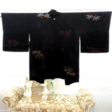 Load image into Gallery viewer, 羽織 昔 アンティーク 昔羽織 正絹 黒×茶 銀 カーキ 琴 雲取 花々 地模様あり レトロ 和洋ミックス ちりよけ 防寒 上着 身丈80.2cm