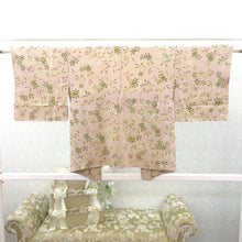 Load image into Gallery viewer, 羽織 昔 アンティーク 昔羽織 正絹 ベージュ×緑ピンク黒 植物柄 地模様入り レトロモダン 和洋ミックス ちりよけ 防寒 上着 身丈70cm