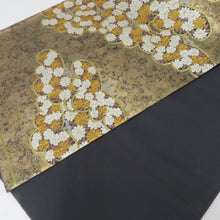 Load image into Gallery viewer, 袋帯 グレー系×金色 金糸 箔 雲取り 小菊 小花 刺繍 六通柄 正絹 仕立て上がり 着物帯 長さ444cm