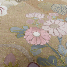 Load image into Gallery viewer, 袋帯 ベージュ系ラメ 金糸 秋草花 刺繍 六通柄 正絹 仕立て上がり 着物帯 長さ448cm