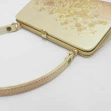 Load image into Gallery viewer, 草履・バッグセット 草履バッグセット ゴールド×薄ピンク 箔 御所車 花々 草履長さ23.5ｃｍ フォーマル 訪問着 付下げ 礼装用