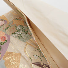 Load image into Gallery viewer, 袋帯 金糸 ベージュ色ｘ多色 雲取に扇子と花々文様 六通柄 正絹 フォーマル 仕立て上がり 着物帯 長さ440cm