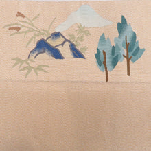 Load image into Gallery viewer, 名古屋帯 綴れ 八寸帯 金糸 ベージュ色ｘ茶色ｘ青色ｘ多色 山風景文様 お太鼓柄 正絹 仕立て上がり 長さ362cm