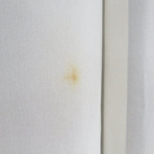 Load image into Gallery viewer, 紬 着物 大島紬 茶色ｘ黒色ｘ赤色 幾何学文様 袷 広衿 正絹 仕立て上がり着物 身丈151cm