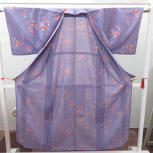 Load image into Gallery viewer, ウール着物 単衣 ラベンダーカラー地 花柄 椿デザイン バチ衿 カジュアルきもの 普段着物 ウールきもの 仕立て上がり 和洋ミックス 身丈152.8cm