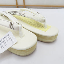 Load image into Gallery viewer, Calen Blosso カレンブロッソ 草履 菱屋 カレンブロッソ Calen Blosso × 優華壇 コラボ カフェぞうり Lサイズ 24.5～25.5cm適応 履物 日本製
