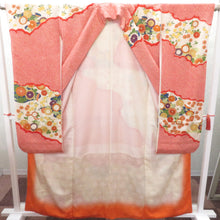 Load image into Gallery viewer, 振袖 正絹 5点セット【着物 長襦袢 袋帯 帯締め 絞り帯揚げ】重ね衿付き 朱色系 絞り 菊刺繍 古典柄 仕立て上がり 成人式 身丈160.8cm