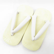 Load image into Gallery viewer, Snow clogs for children children 5-6 years old 18.0cm for white boys Shichigosan 5 -year -old Kimonori Kids Celebration New Year