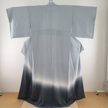 Load image into Gallery viewer, Attached lined lined gray whal gray lined wide collar crepe pure silk crest tailoring kimono 161cm beautiful goods