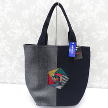 Load image into Gallery viewer, Tote bag 100 % cotton Kasuri Bag Navy x White Kasuri Pattern Tsubaki -Made in Japan