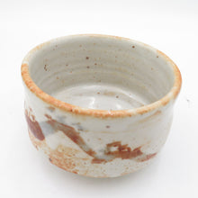 Load image into Gallery viewer, Mino Yakiyama Juken Shino Teacup Box Matcha Chawan White Zhui Call Color Antique / Folk Crafts