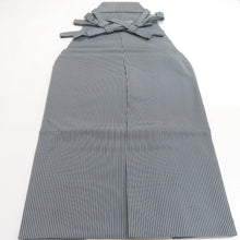 Load image into Gallery viewer, Sendai Paire Human National Treasure Kido Men&#39;s Light Hakama Pure Silk Approximately 92cm Gray Striped Purpose Men are dressed up