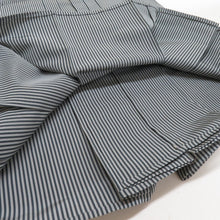 Load image into Gallery viewer, Sendai Paire Human National Treasure Kido Men&#39;s Light Hakama Pure Silk Approximately 92cm Gray Striped Purpose Men are dressed up