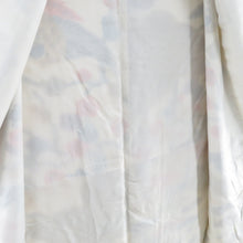 Load image into Gallery viewer, Komon -attached pattern crane on a crane crane Shochiku Umebun Pulmonary collar white white silk made up casual kimono 163cm