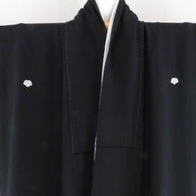 Load image into Gallery viewer, Kaga Yuzen Black Tomosode Tatsuhiro Tatsuhiro Matsunobun -style silk -shaped silk lined -collar rhinocated wings writer real Kaga Yuzen dyeing dress formal tailoring 170cm