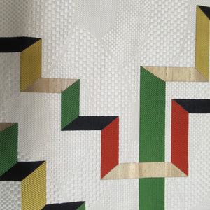 名古屋帯 博多織り 幾何学模様 綿 白色ｘ赤色x緑色 金糸 六通柄 仕立て上がり 松葉仕立て 着物帯 長さ353cm