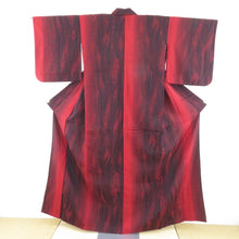 Load image into Gallery viewer, Single Kimono Wool / Polyester Koujin Red x Black Wood Home Pattern Bee Casual Casual Kimono 155cm