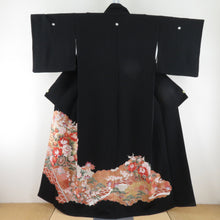 Load image into Gallery viewer, Black Tomesode Flower Character Purpose Foil Embroidery Pure Silk Pure Wing Lined Wide collar 蔦 crest dress Kimono Formal Tailor